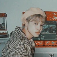 Deleter author from deleter family