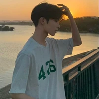 บุ๊ค(เพื่อนสนิทนอ.)