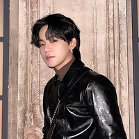 hyunsuk(ibu shotaro) 