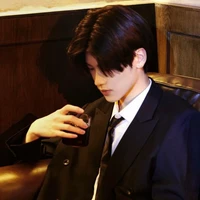 คริส พี่นายเอก