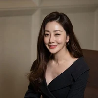 Mrs Kim [The Trio