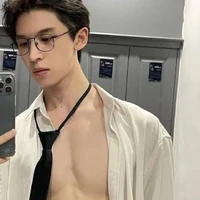 แบงค์(พ่อพ.อ)😬