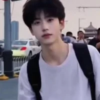 ไอซ์(เพื่อน น.อ)😳