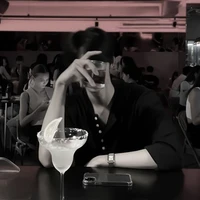 มอส ( นายเอก )