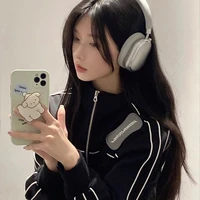 ฟิว ( เพื่อนนายเอก )