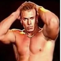 บักสมครีเพื่อนโต