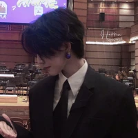 สกาย (พี่นอ.)​