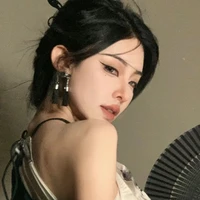 หมิง​ (แม่เลี้ยงนอ.)​