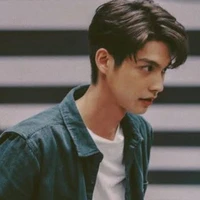 Gavin ze