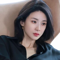 คุโระ(นางเอก)