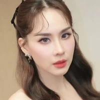 เรนนี่แม่พระเอก