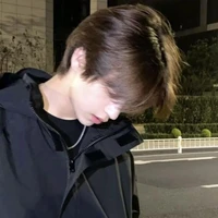 อาม(พี่นายเอก)