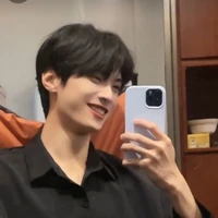 โฮม(เพื่อนพระเอกเพื่อนนางเอก)