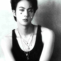 พลอยใส