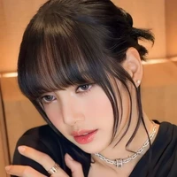 คริสตัล เเม่นางเอก