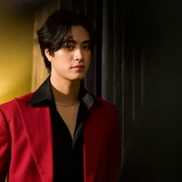 เลิฟ(แฝดพี่คนกลาง)