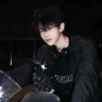 🖤เจอร์เล่อ🖤 (พี่ชาย พระเอก 1)