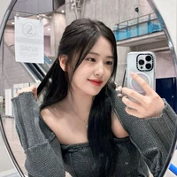 พลอย(👑)