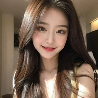 พลอยใส