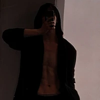 ซัน(เพื่อนนายเอก+มาเฟีย+พอ.)