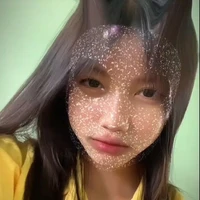 ไอยู(นางเอกตอนถอดแว่น)