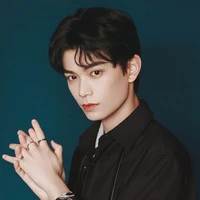 จิน [ป๊าพอ.]