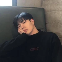 ไมค์//พ่อน.อ😶😐