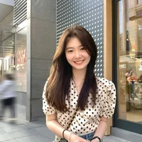 พลอย