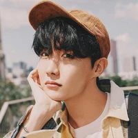 Jung Hoseok (J-hope)