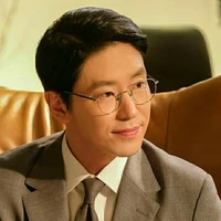 ธนา-พ่อนายเอก
