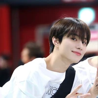 จิน เพื่อนนายเอก