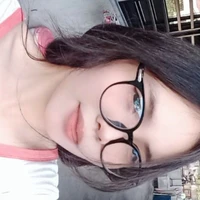 กรีนตอนใส่แว่น