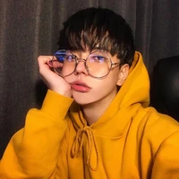 มิ้น(พ.น.อในนิยาย+ชะนี)