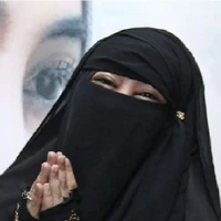 umi Salamah"// istri Khai Akbar