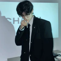 (พิธีกร)