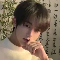 นิน//นายเอก