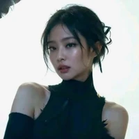 Jennie Kim (DE)
