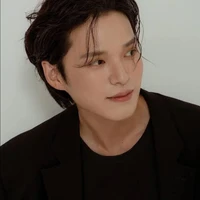 ไนท์/เพื่อนเก้า