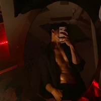 อีธาน(เพื่อนสนิทพระเอก+ตำรวจ)