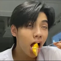 ผมถามม