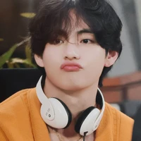Taehyung ( MC 