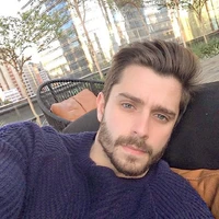 Pedro (marido da Emma)