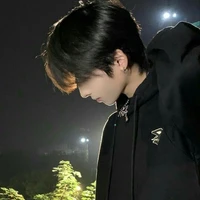 คราม[เพื่อนพระเอก]