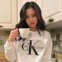 𖤐Jennie𖤐