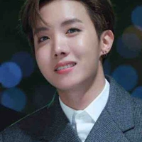 Jhope (kakak Rose)