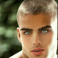 Patrick Montesinos  (hermano)