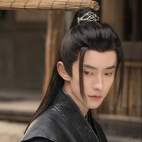 หวังลี่ไป๋(พอ.)