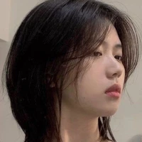 แพร(,ครูประจำชั้นม.3/5)