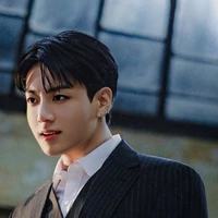 Jeon Jungkook/27 Y/CEO and idol