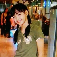 Jeon lisa/9 Y/ jin and namjoon daughter 